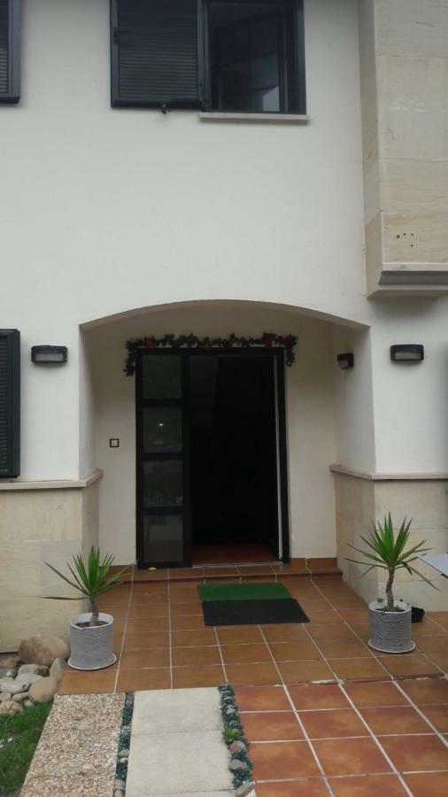 Mozues Sámano Exterior foto